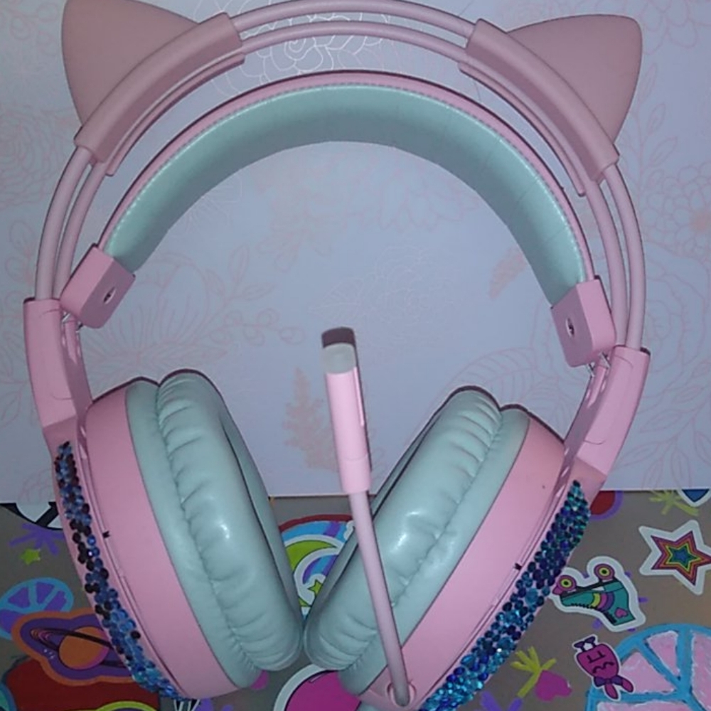 Bling cat ear gaming headphones w/ microphone